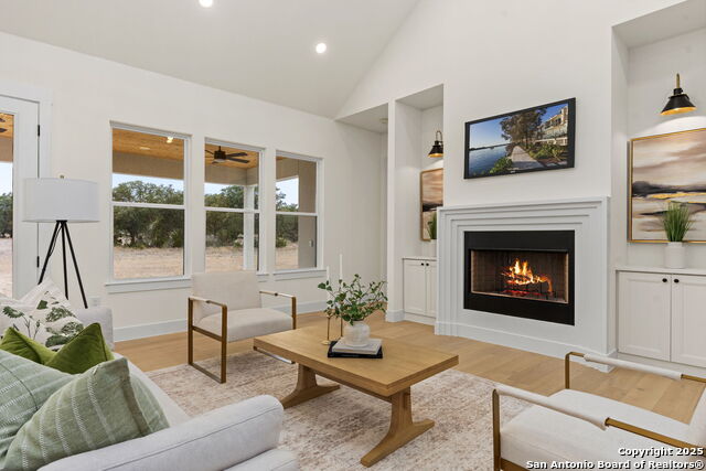 Image 7 of 36 For 1172 Buckskin Trail