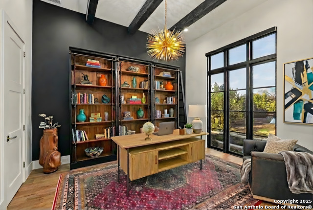 Image 11 of 80 For 121 Greystone Pt