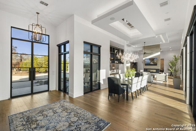 Image 13 of 80 For 121 Greystone Pt