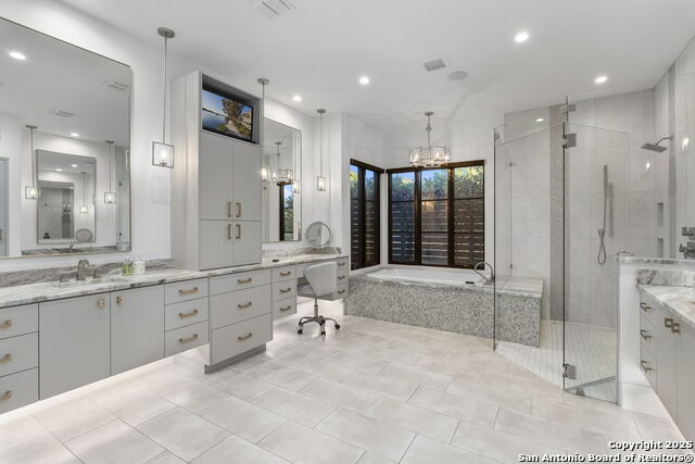 Image 40 of 80 For 121 Greystone Pt