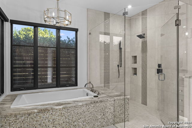 Image 41 of 80 For 121 Greystone Pt