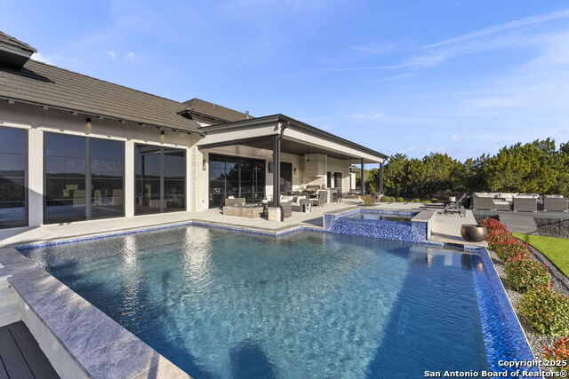 Image 63 of 80 For 121 Greystone Pt