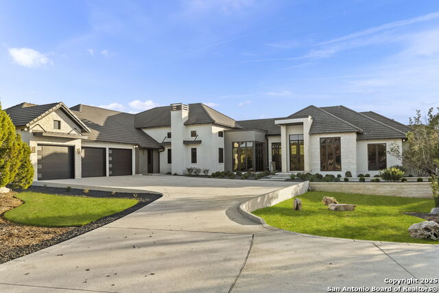 Image 73 of 80 For 121 Greystone Pt