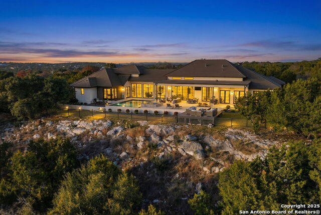 Image 74 of 80 For 121 Greystone Pt