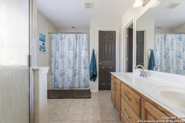 Image 23 of 31 For 9026 Hilltop Crossing