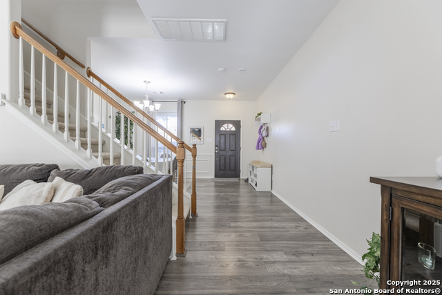 Image 6 of 31 For 9026 Hilltop Crossing