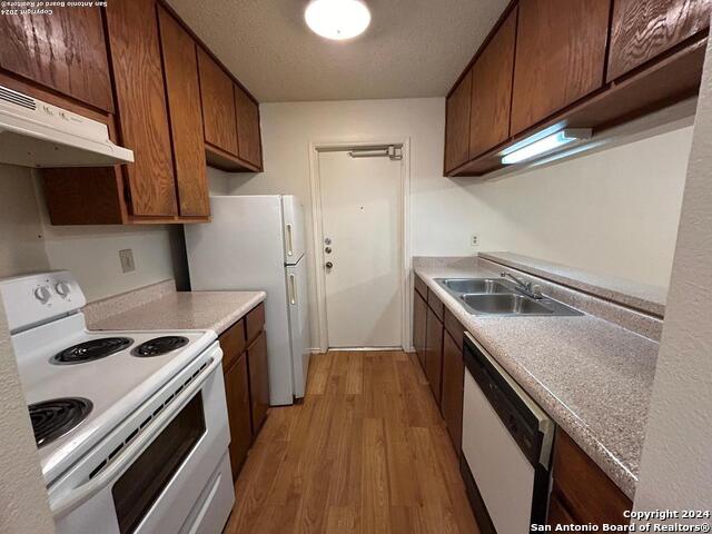 Image 5 of 9 For 14457 Edgemont St