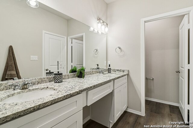 Image 28 of 30 For 106 Sai Manor  101