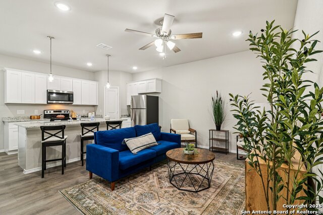 Image 3 of 30 For 106 Sai Manor  101