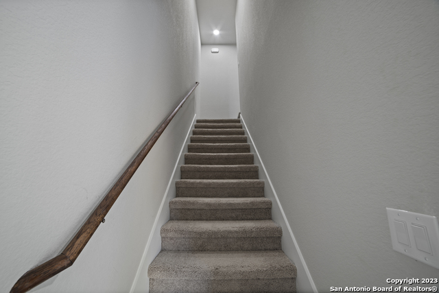 Image 13 of 31 For 7218 Briar Place  101