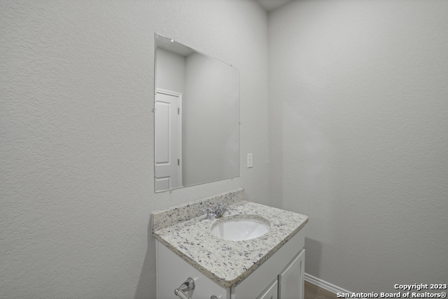 Image 18 of 31 For 7218 Briar Place  101