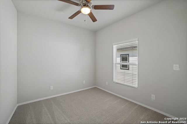 Image 20 of 31 For 7218 Briar Place  101