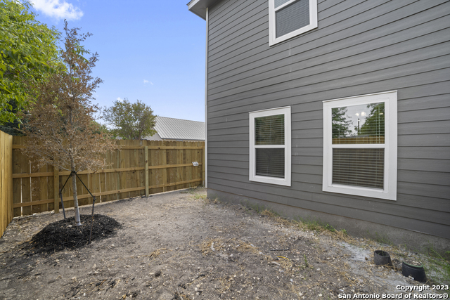 Image 30 of 31 For 7218 Briar Place  101