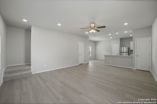 Image 4 of 31 For 7218 Briar Place  101