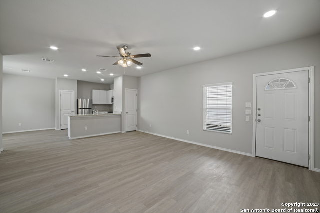 Image 6 of 31 For 7218 Briar Place  101