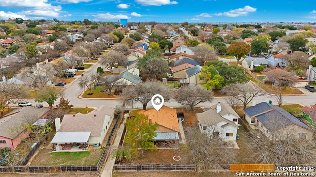 Image 25 of 32 For 905 Meadow Br