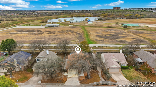 Image 30 of 32 For 905 Meadow Br