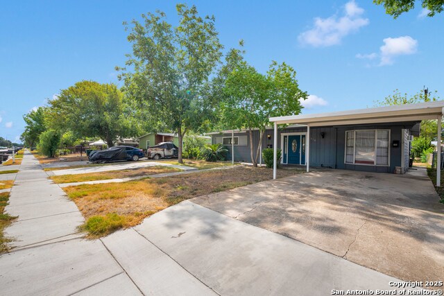 Image 2 of 12 For 310 Hutchins Pl E 101