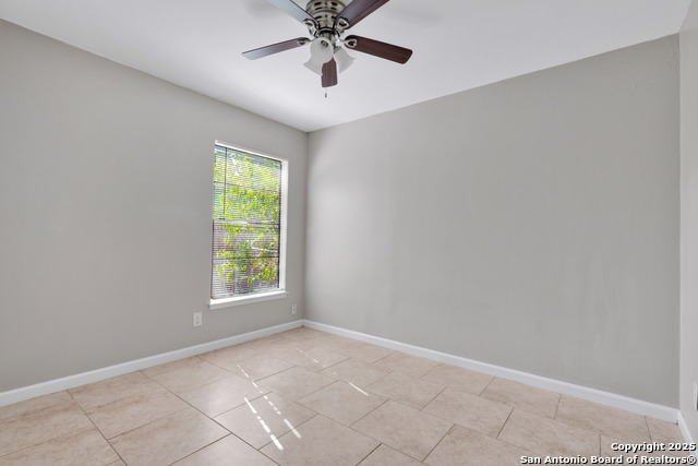 Image 9 of 12 For 310 Hutchins Pl E 101