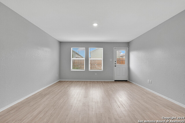 Image 11 of 18 For 426 De Herrera