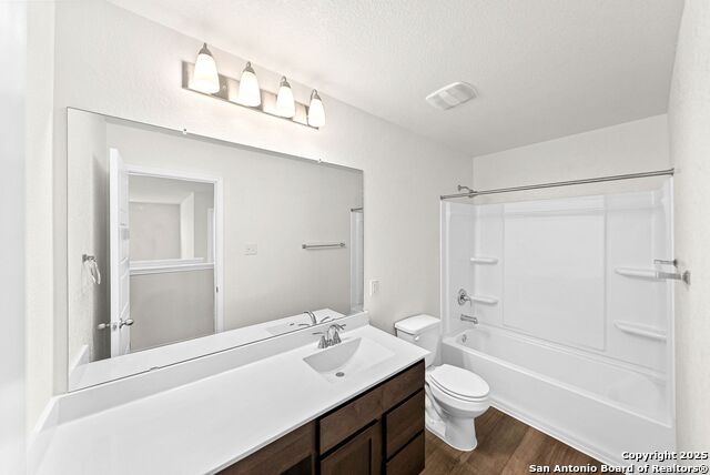 Image 32 of 39 For 4750 Broadside Ave