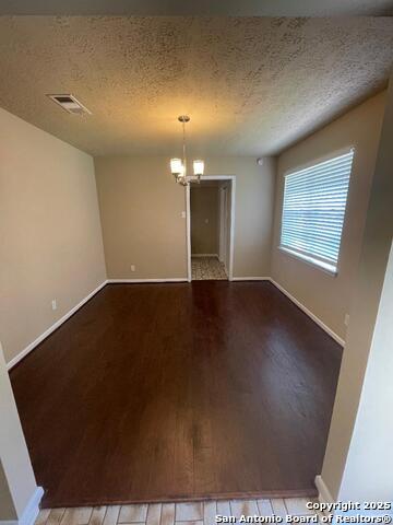 Listing photo id 6 for 10306 Twin Hills