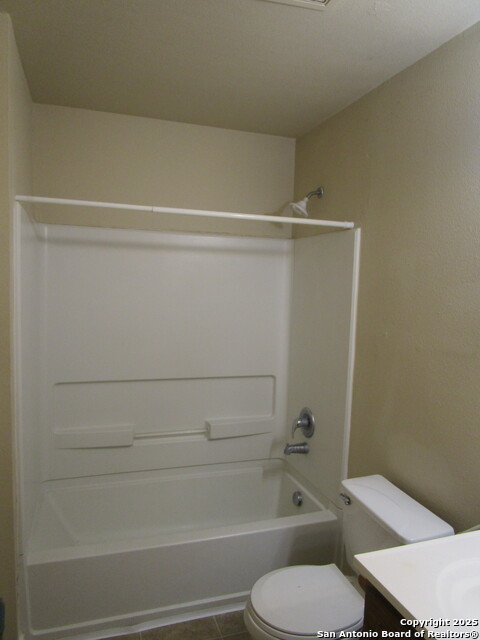 Image 11 of 13 For 103 Autumn Pass