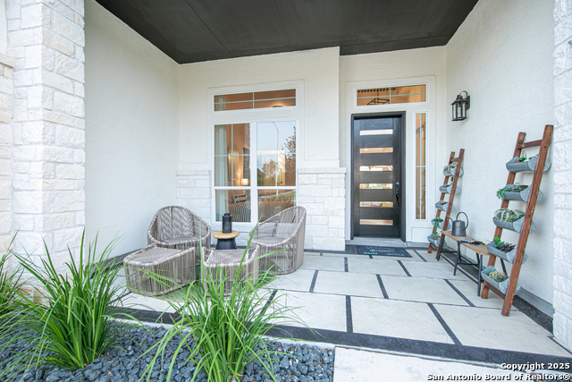 Image 7 of 21 For 527 Corwin Springs