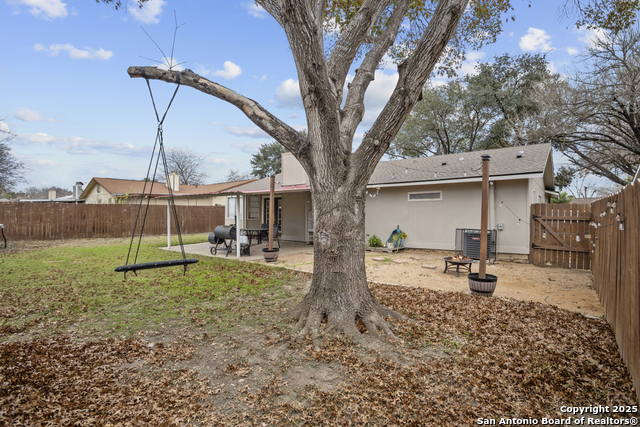 Image 26 of 27 For 6839 Avila  