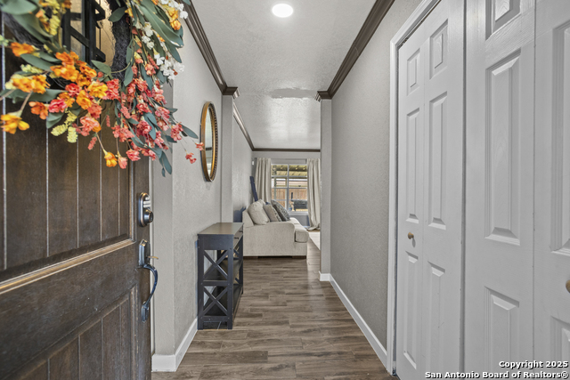 Image 5 of 27 For 6839 Avila  