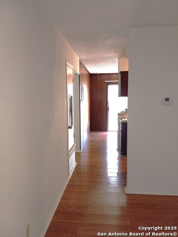 Image 14 of 49 For 750 Clearview