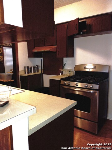 Image 18 of 49 For 750 Clearview