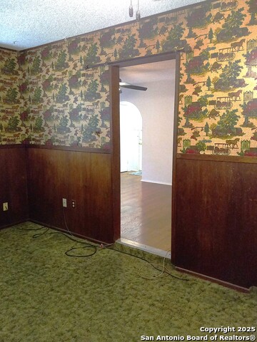 Image 19 of 49 For 750 Clearview