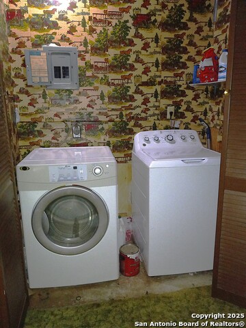 Image 20 of 49 For 750 Clearview