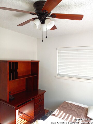 Image 31 of 49 For 750 Clearview