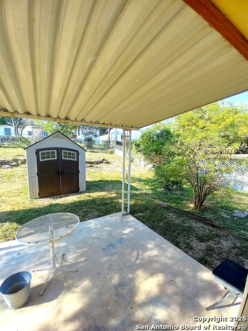 Image 38 of 49 For 750 Clearview