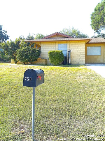 Image 46 of 49 For 750 Clearview