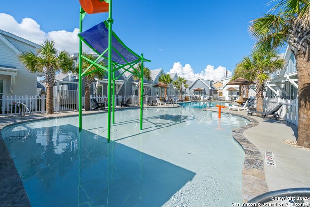 Listing photo id 18 for 14919 Smugglers Cove Dr