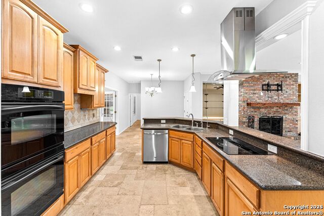 Image 17 of 73 For 6710 Washita Way