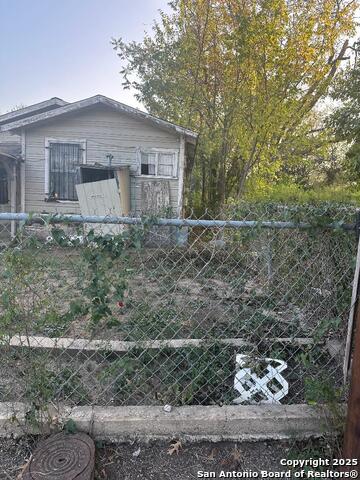 Image 2 of 5 For 4012 San Fernando St