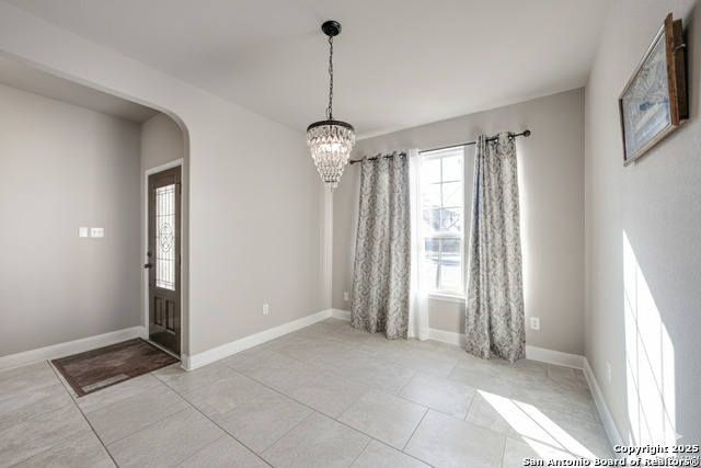 Image 7 of 13 For 8915 Ramelle