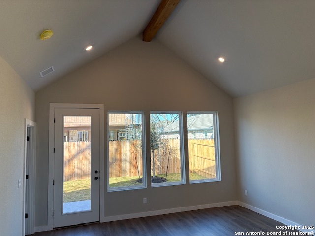 Listing photo id 1 for 5919 Woodlake Acres