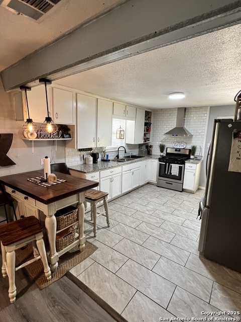 Image 6 of 10 For 1518 Logwood