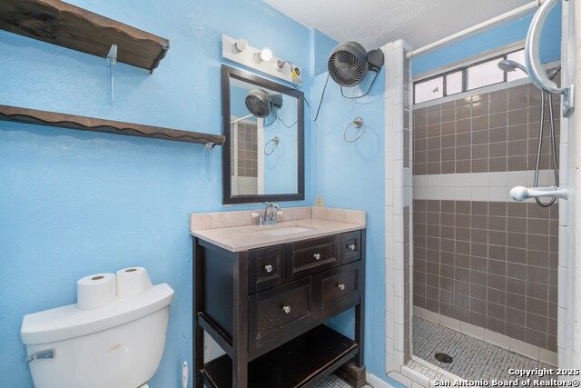 Image 16 of 35 For 238 W Petaluma Blvd