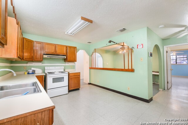 Image 9 of 35 For 238 W Petaluma Blvd