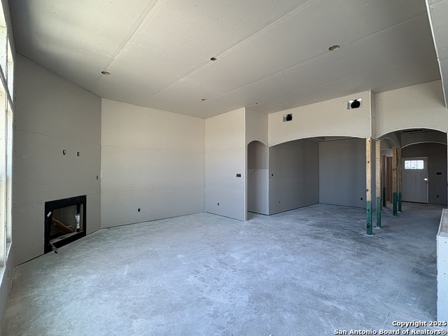 Image 3 of 17 For 112 Oakmont Lane