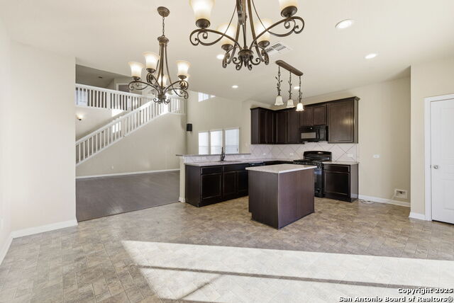 Image 19 of 50 For 2127 Rosillos Peak