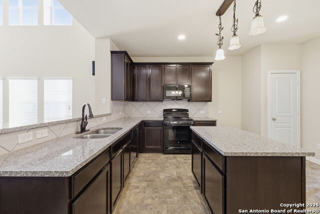 Image 21 of 50 For 2127 Rosillos Peak