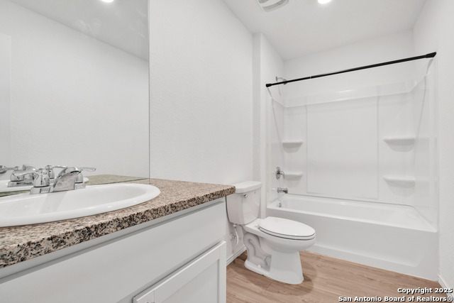 Image 7 of 16 For 7206 Satellite Way