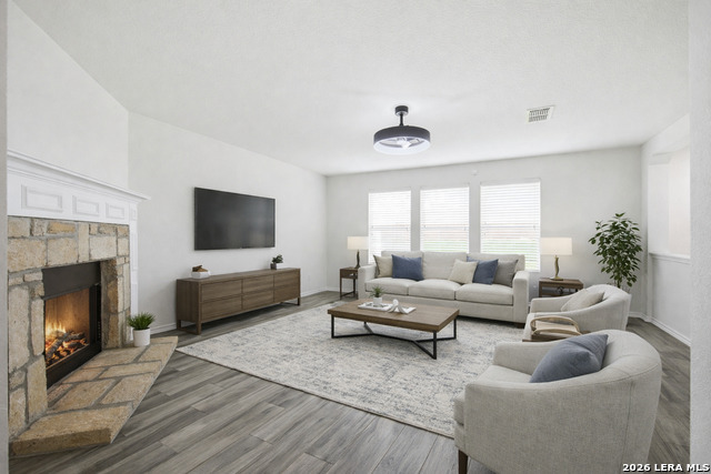 Listing photo id 15 for 341 Willow View